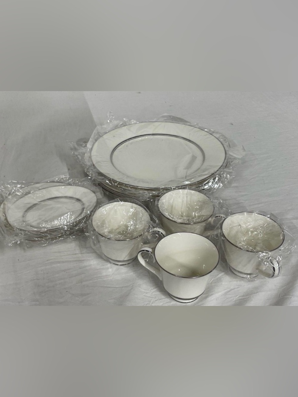 Carico Reflections Fine China 12 piece sea